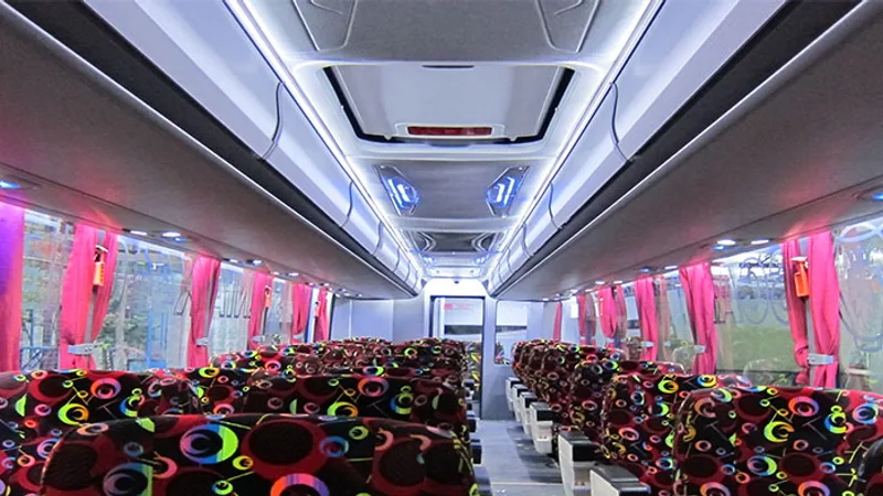 Armada bus Putra Pelangi rute Lampung Medan, booking via Duta Jaya Trans