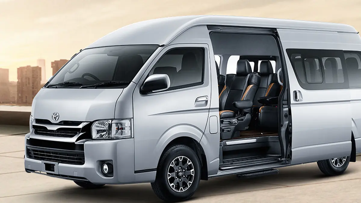 Mobil Hiace travel cijantung lampung